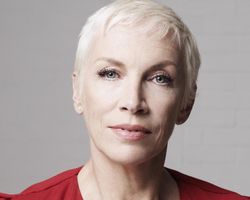 WHAT IS THE ZODIAC SIGN OF ANNIE LENNOX?